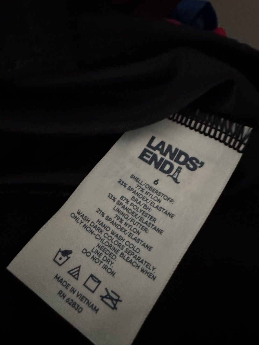 Lands End swim top size 6 NWT - Picture 3 of 3